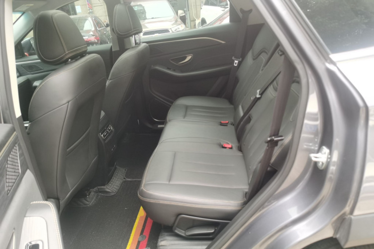 捷途X90 PLUS 2024款 1.6TD DCT别墅 5座中控内饰7004