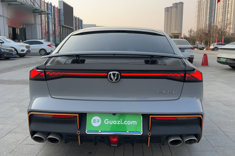 长安UNI-V 2022款 1.5T 运动版车身外观6008