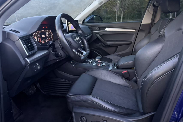 奥迪Q5L 2018款 45 TFSI 尊享运动型 国V中控内饰7002