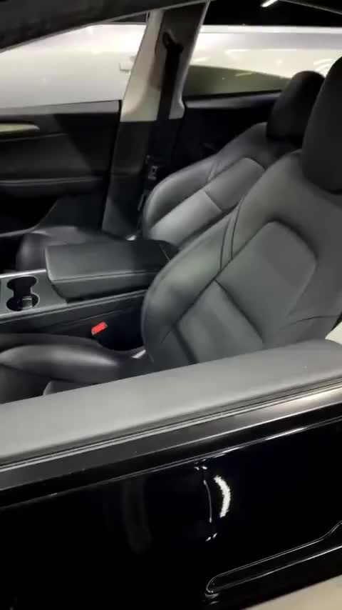 特斯拉 Model Y 2022款 后轮驱动版讲解2