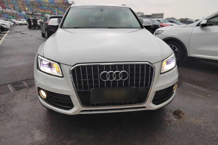 奥迪Q5 2017款 40 TFSI 进取型车身外观2