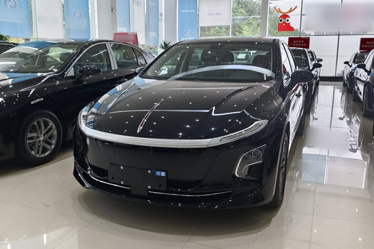 红旗E-QM5 2025款 500km 出行版车身外观1