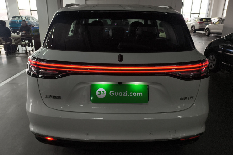 鸿蒙智行 尚界H5 2025款 增程 Max车身外观6004