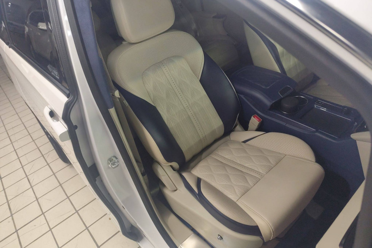 别克GL8 2021款 ES陆尊 653T 舒适型局部细节41