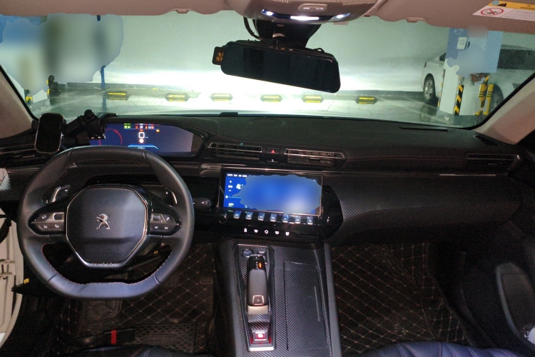 标致508 2022款 508L 400THP PureTech 驾控版中控内饰7002