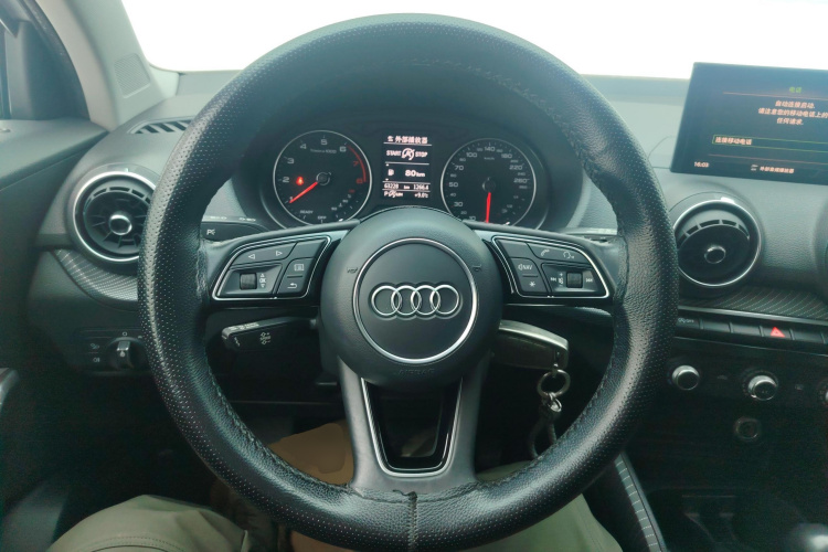 奥迪Q2L 2018款 35 TFSI 上市专享版 国VI中控内饰13