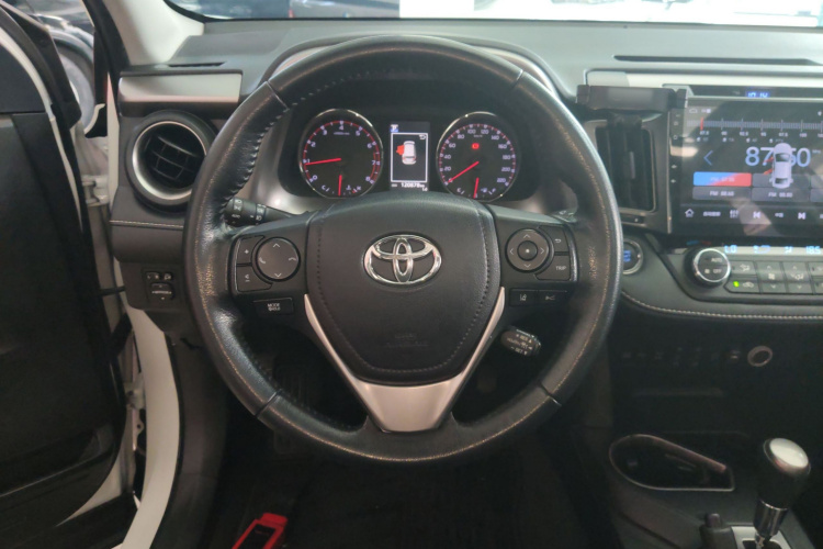 丰田 RAV4荣放 2018款 2.5L 自动四驱精英i版局部细节13