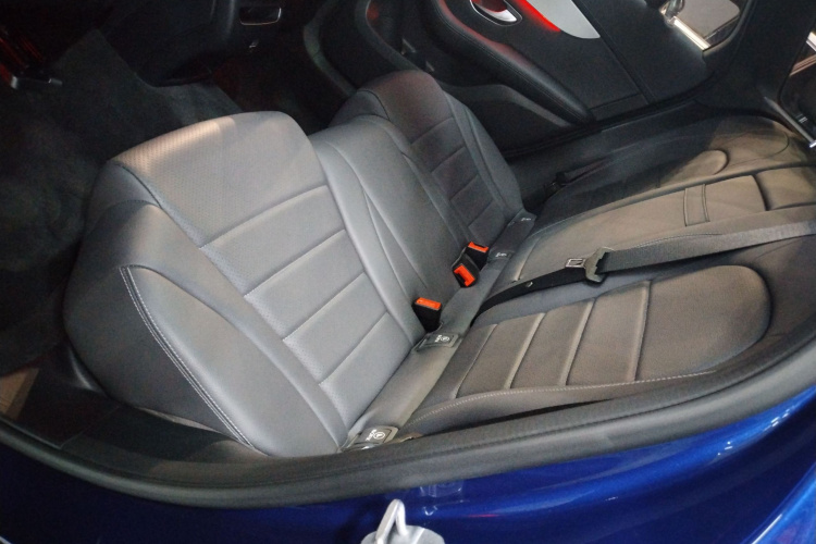 奔驰GLC 2021款 GLC 260 L 4MATIC 动感型中控内饰21