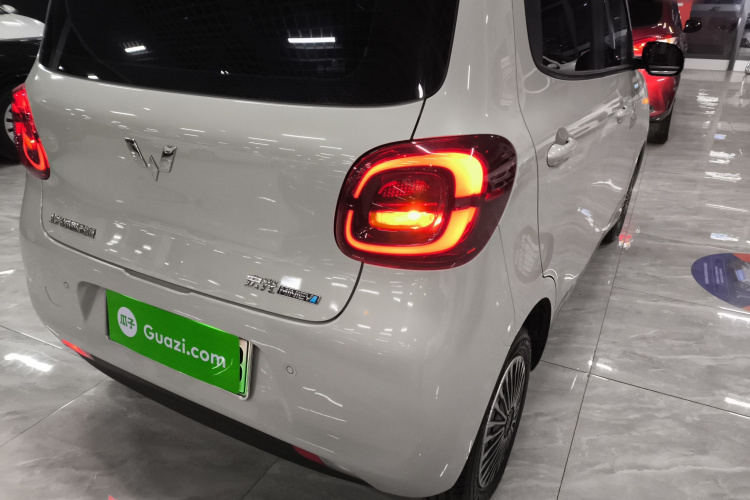 五菱汽车 宏光MINIEV 2025款 四门版 进阶款车身外观9