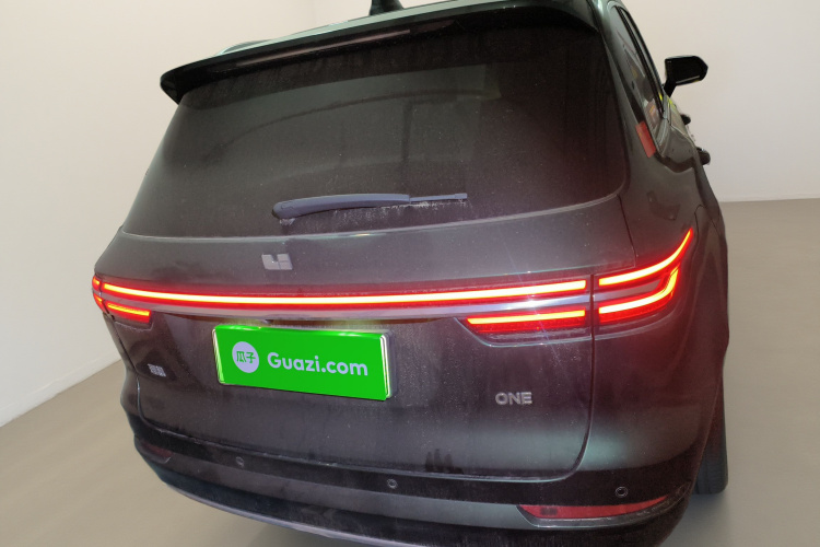 理想汽车 理想ONE 2021款 增程6座版车身外观6