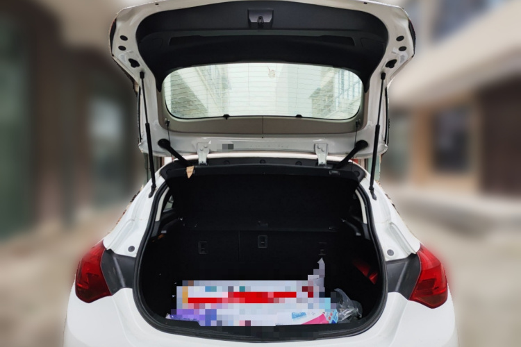 别克 英朗 2014款 XT 1.6L 自动时尚版局部细节23