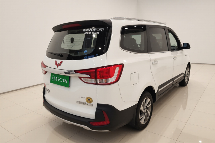 五菱汽车 五菱宏光 2016款 1.5L S1尊享型国V车身外观7