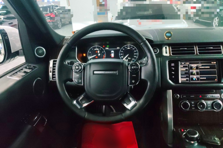 路虎 揽胜 2014款 3.0 SC V6 Vogue中控内饰13