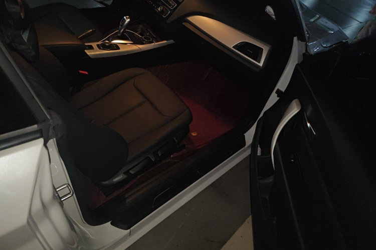 宝马2系(进口) 2015款 218i 敞篷轿跑车局部细节9005