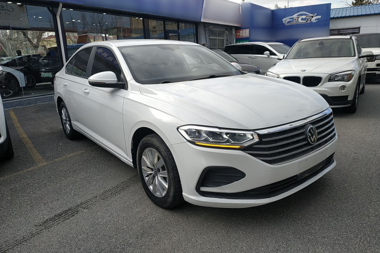 大众 朗逸 2023款 1.5L 自动得逸版车身外观3