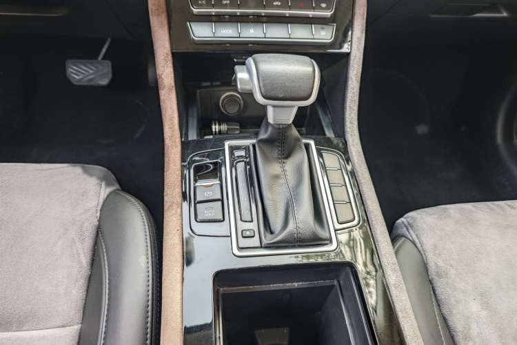 中国重汽VGV VGV U70 2020款 1.5T 自动智享豪华版 7座局部细节18