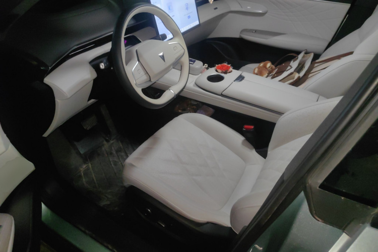 深蓝汽车 深蓝S07 2023款 200Max增程版中控内饰20