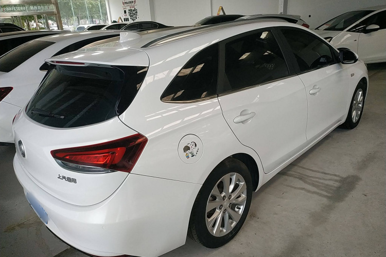 别克 阅朗 2019款 15T 双离合互联精英型 国V车身外观7