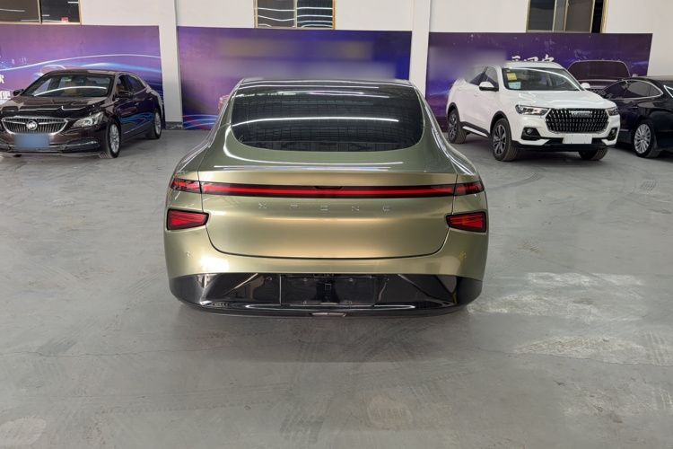 小鹏P7 2020款 670N车身外观6005