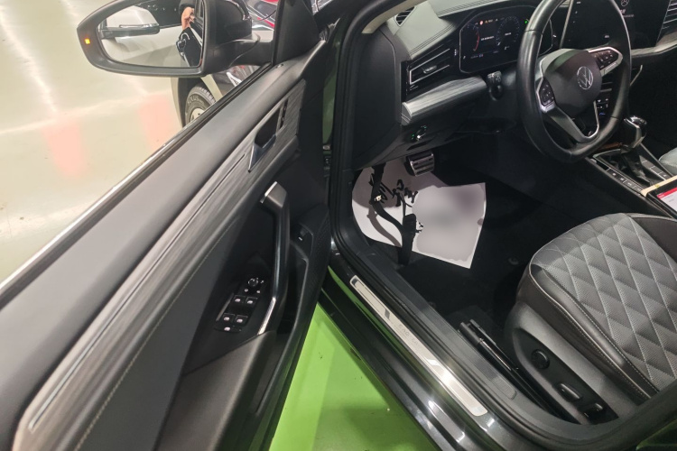 大众 速腾 2023款 300TSI DSG卓越版中控内饰7003