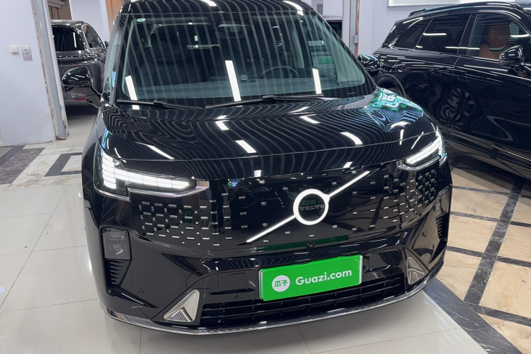 沃尔沃EM90 2025款 Ultra 六座车身外观6006