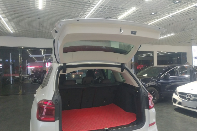 宝马X3 2018款 xDrive25i M运动套装 国VI机舱底盘23