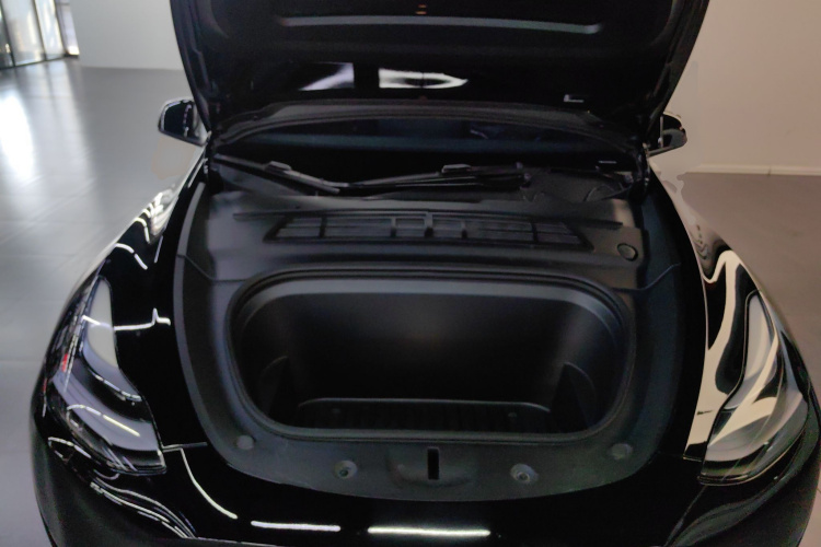 特斯拉 Model Y 2022款 改款 后轮驱动版局部细节24