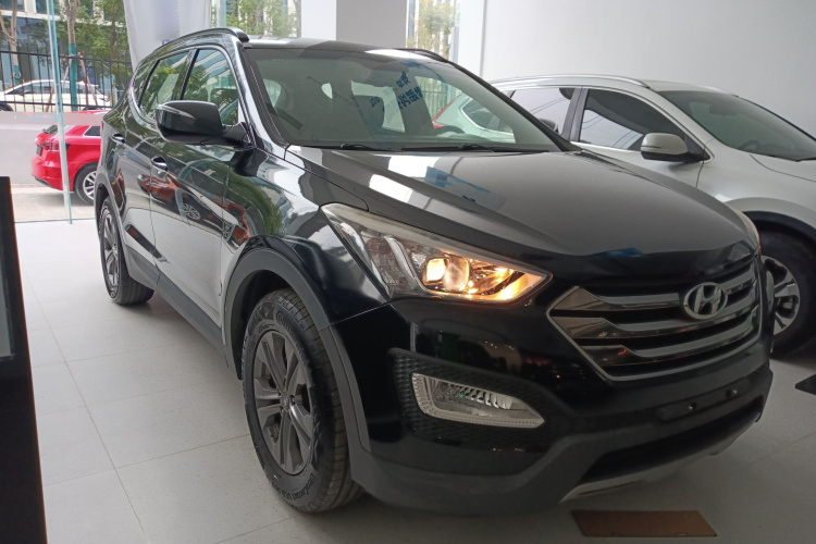 现代 胜达 2015款 2.0T 自动两驱舒适型 5座车身外观6002