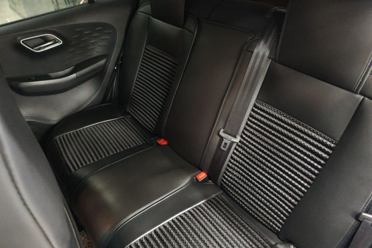 名爵3 2017款 1.5L 自动智联豪华版中控内饰7001