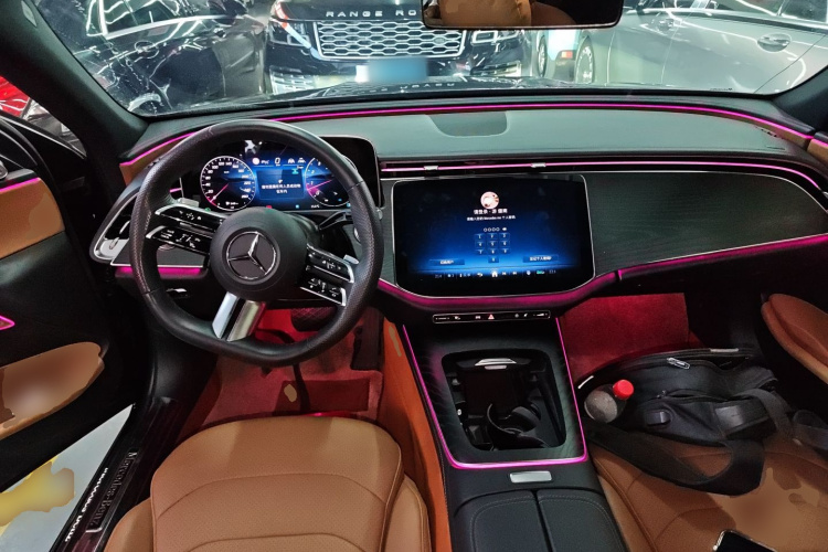 奔驰E级 2024款 改款 E 300 L 时尚运动型中控内饰12