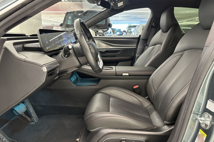 小鹏P7 2023款 P7i 702 Pro中控内饰7013