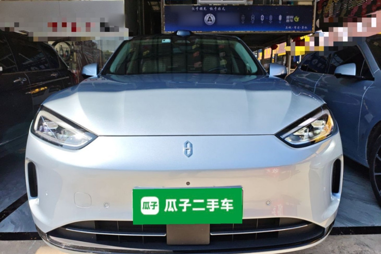 鸿蒙智行 问界M5 2023款 纯电四驱智驾版车身外观2