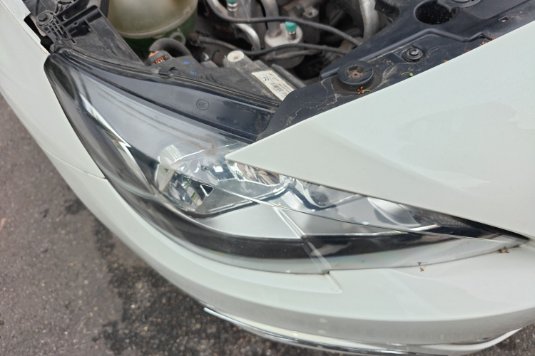 标致408 2018款 350THP 自动豪华版车身外观8