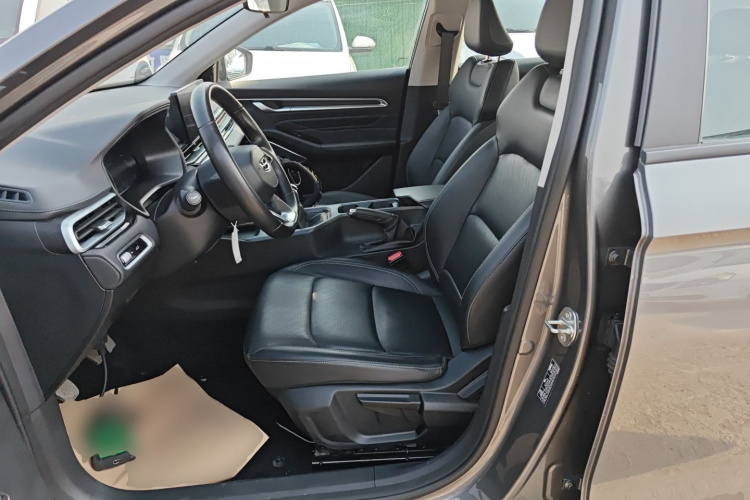 吉利汽车 帝豪 2022款 第4代 1.5L 手动豪华型中控内饰19