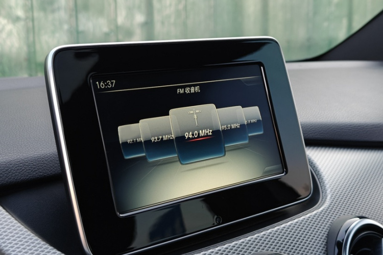 奔驰B级 2015款 B 200 时尚型中控内饰7004