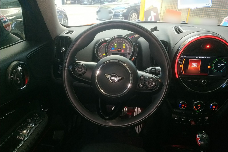 MINI Countryman 2019款 2.0T COOPER S ALL4 经典派局部细节13