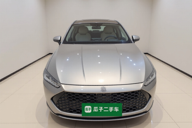 比亚迪 秦PLUS 2023款 冠军版 DM-i 55KM领先型车身外观2