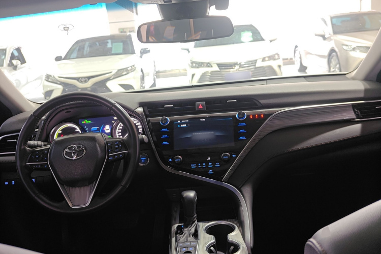 丰田 凯美瑞 2019款 改款 双擎 2.5HG 豪华版中控内饰12