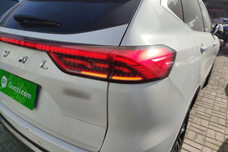 哈弗H6 2023款 国潮版 1.5T 自动都市版车身外观9