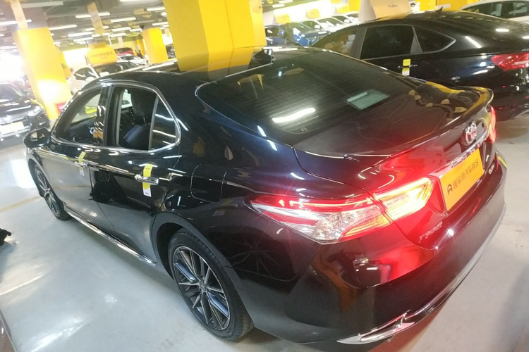 丰田 凯美瑞 2023款 2.5G 豪华版车身外观4