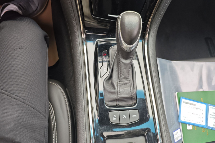 凯迪拉克ATS-L 2017款 28T 技术型中控内饰7004