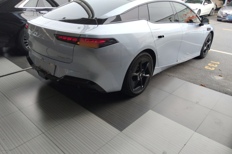 昊铂GT 2023款 710后驱超充Max版车身外观6005