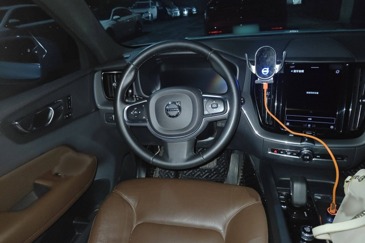 沃尔沃XC60 2022款 B5 四驱智逸运动版局部细节13