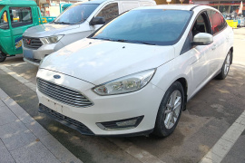 福特 福克斯 2017款 三厢 1.6L 自动风尚型智行版