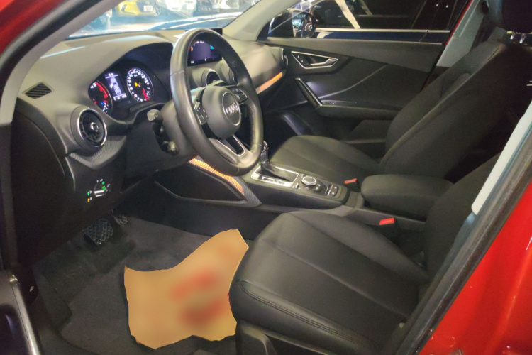 奥迪Q2L 2018款 35 TFSI 上市专享版 国VI中控内饰19