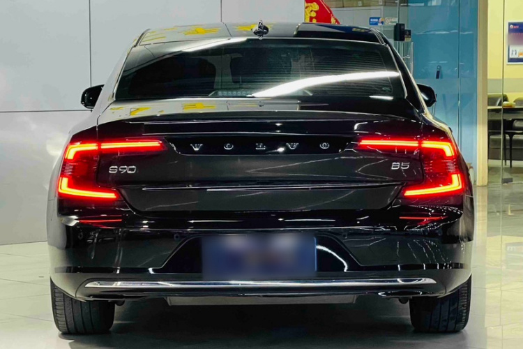 沃尔沃S90 2024款 B5 智逸豪华版车身外观6005