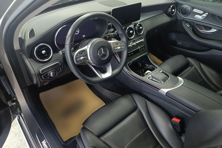 奔驰C级 2020款 C 260 L 运动版中控内饰7003