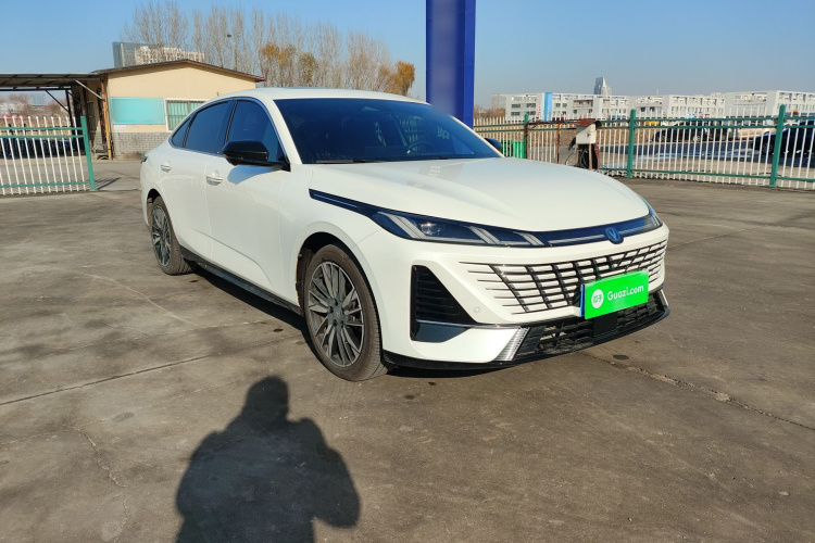 长安 逸动 2026款 第四代 1.5T 500Bar 智享型车身外观3