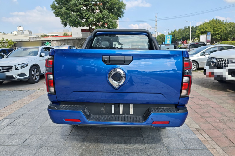 长城 炮 2023款 2.0T商用版自动柴油四驱精英型长箱GW4D20M车身外观6003