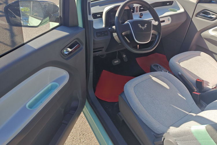 五菱汽车 宏光MINIEV 2021款 马卡龙时尚款 磷酸铁锂中控内饰7002